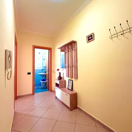 Seaview's Family Flat