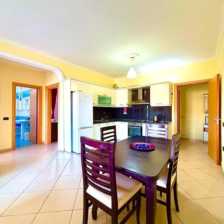Апартаменты Seaview's Family Flat *
