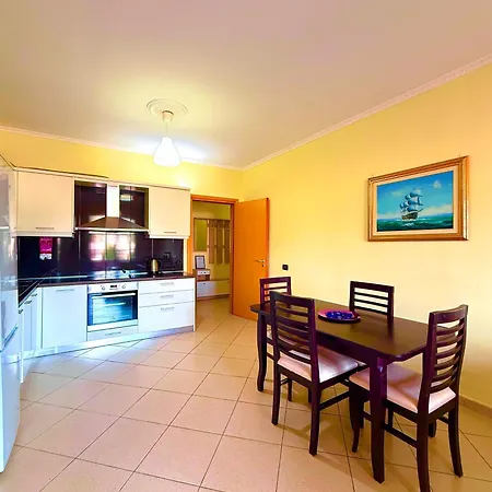 Апартаменты Seaview's Family Flat *